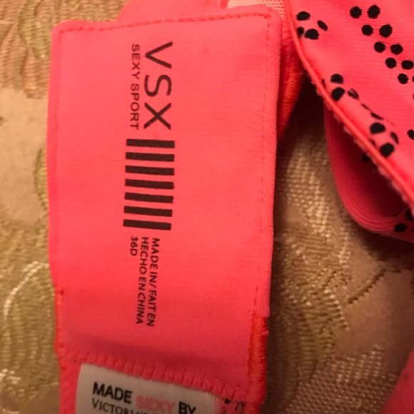 Victoria’s Secret Workout/Bra/Bathing Suit Top Size 36 D - Picture 4 of 5
